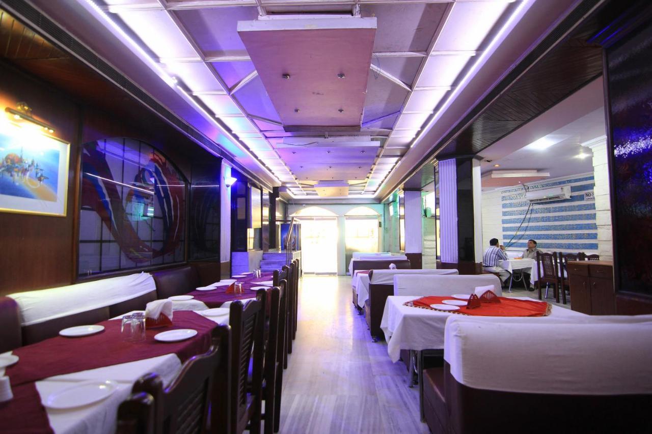 Oyo 2569 Hotel Paradise Kánpur Kültér fotó