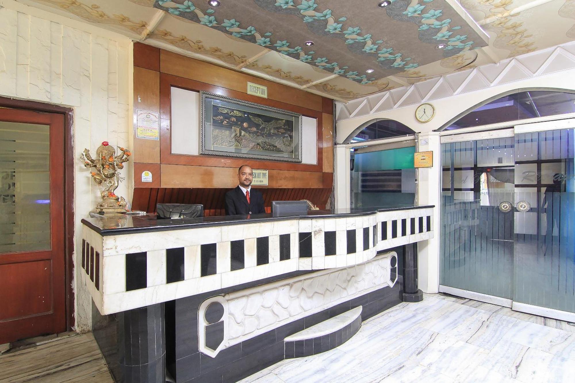 Oyo 2569 Hotel Paradise Kánpur Kültér fotó